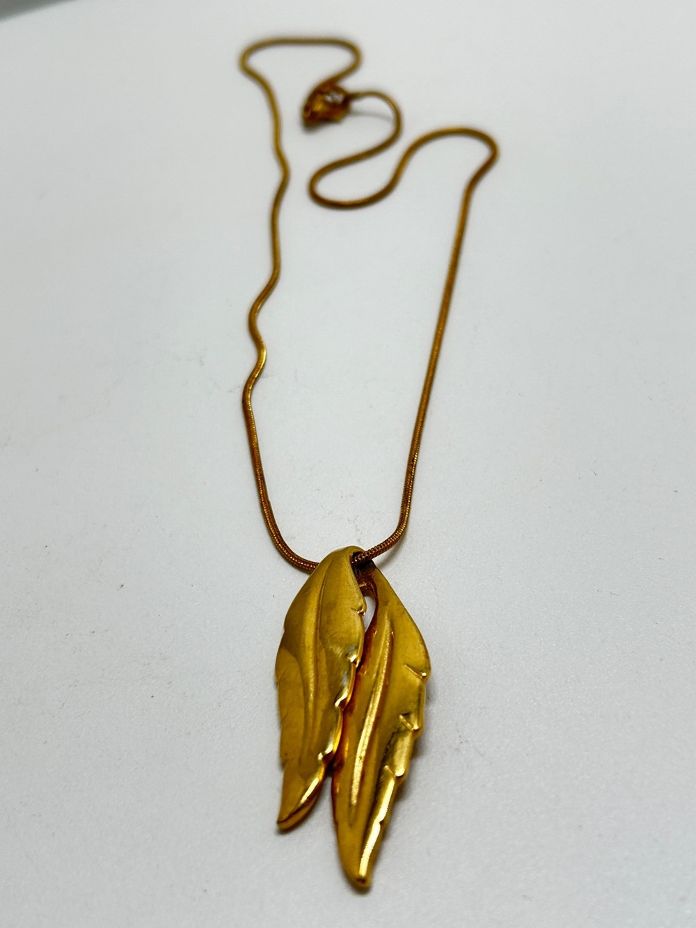 Monet, Vintage Short Gold Leaves Necklace